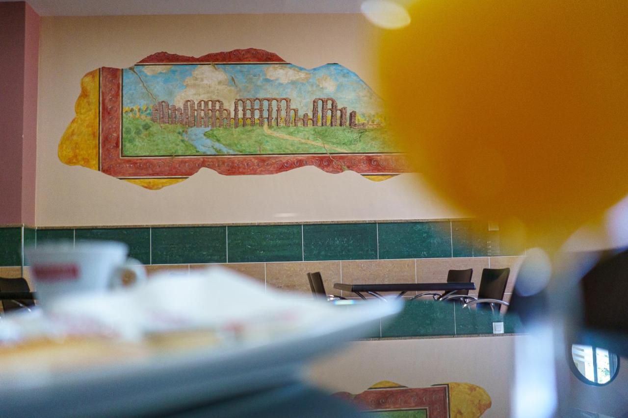 Hostal Acueducto Los Milagros Mérida Zewnętrze zdjęcie